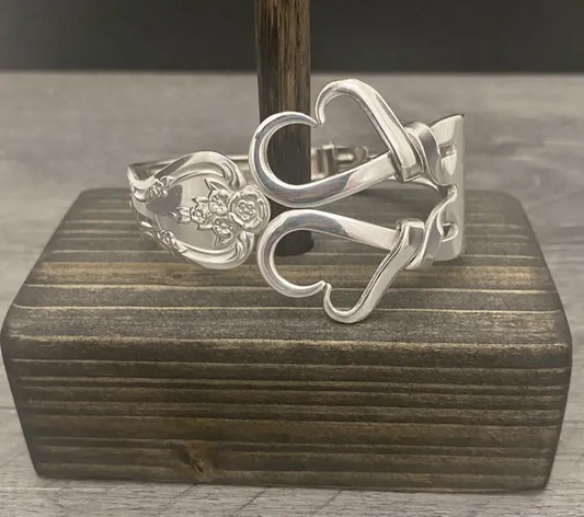 "Bewitched" Premium Hearts Fork Bracelet