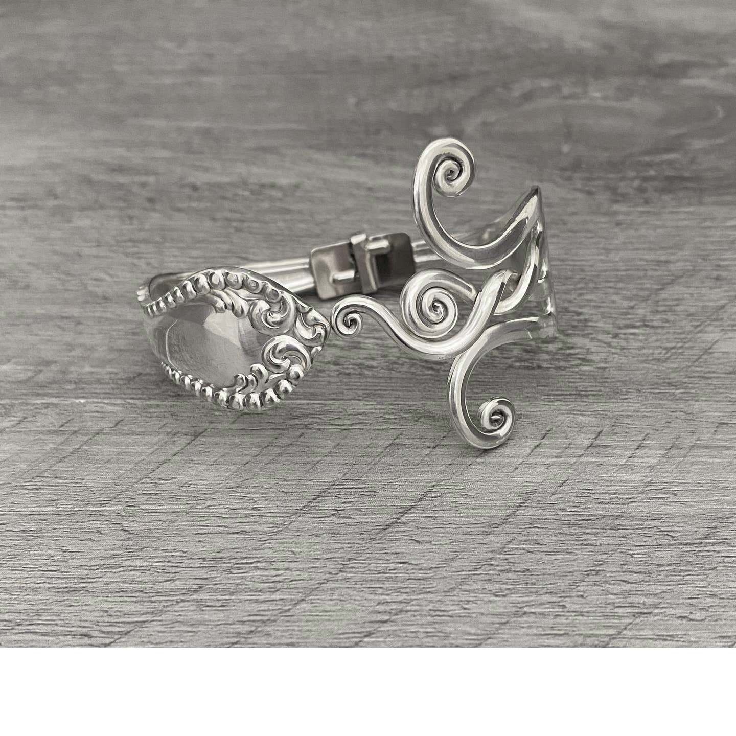Renewal Premium Fork Bracelet Swirls Design